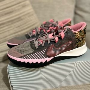 Nike Kyrie flytrap V